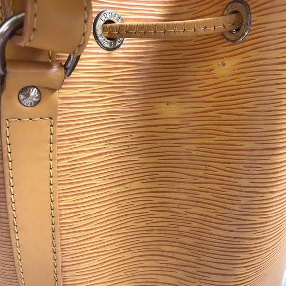 ❗️SOLD LV Epi Petit Noe in Tassil yellow - Picture 9 of 9